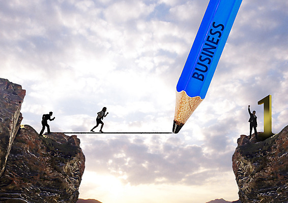 PSD 구름 편집 편집이미지 1 여자 남자 선 비즈니스 하늘 성인 세명 연필 절벽 비즈니스맨 비즈니스우먼 건너기 이미지편집 자연요소 모션 학용품 사람 필기구 직장인 파일형식