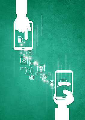 PSD 편집 편집이미지 손 자동차 스마트라이프 두명 신체부위 스마트 손목시계 와이파이 블루투스 카라이프 스마트워치 이미지편집 라이프스타일 육상교통 시계 컨셉 장신구 사람 스마트기기 무선인터넷 웨어러블 파일형식