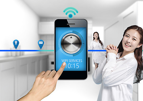 PSD 편집 편집이미지 손 여자 스마트라이프 웃음 손짓 상반신 20대 성인 두명 신체부위 스마트폰 스마트기기 터치 한국인 스마트 와이파이 사물인터넷 4차산업 이미지편집 라이프스타일 산업 컨셉 모션 표정 정보기술 사람 동양인 청년 전자제품 핸드폰 무선인터넷 파일형식