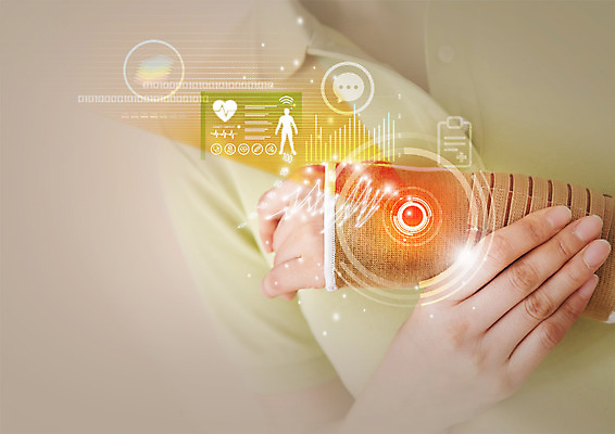 PSD 편집 편집이미지 손 여자 의학 그래프 건강 스마트라이프 한명 신체부위 질병 손목 스마트 손하트 아대 손목통증 이미지편집 1 라이프스타일 컨셉 사람 손짓 고통 파일형식