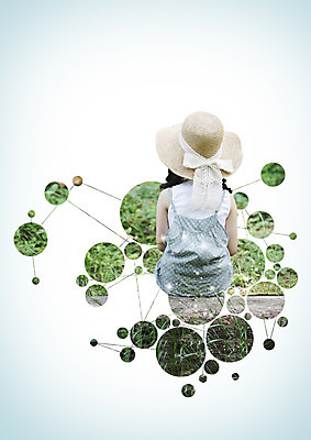 PSD 편집 편집이미지 모자 여자 어린이 한명 앉기 상반신 뒷모습 환경 풀 이미지편집 식물 1 잡화 뷰포인트 모션 사람 파일형식