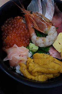 포토 JPG 음식 새우 근접촬영 사람없음 생선회 고추냉이 덮밥 날치알 생강초절임 일본음식 국내포토 뷰포인트 갑각류 알 회 양념 절임 파일형식