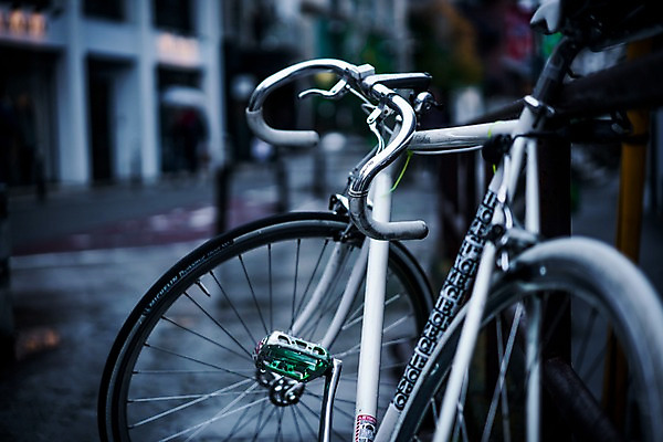 포토 JPG 주간 거리풍경 사람없음 야외 아웃포커스 자전거 자전거주차 국내포토 자연요소 거리 촬영기법 풍경 바이크 주차 파일형식
