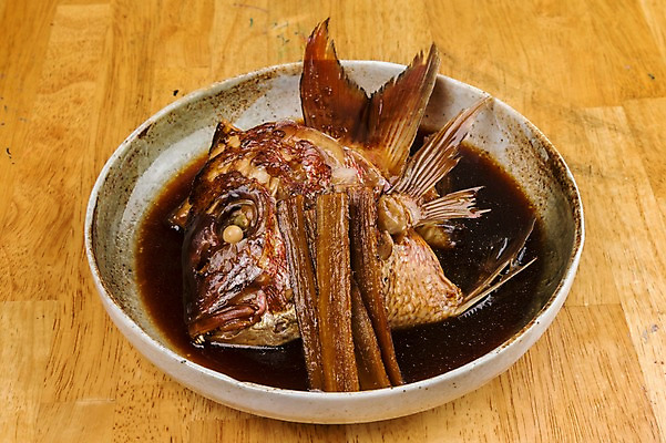 포토 JPG 음식 실내 어류 근접촬영 사람없음 생선조림 일본음식 국내포토 뷰포인트 내부 수중동물 조림 파일형식