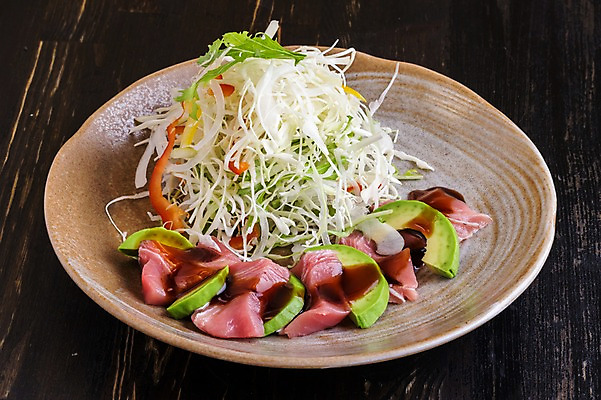 포토 JPG 음식 실내 근접촬영 사람없음 샐러드 참치 아보카도 참치회 일본음식 국내포토 뷰포인트 과일 어류 내부 생선회 파일형식