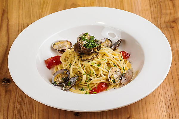 포토 JPG 접시 음식 조개 파스타 실내 근접촬영 사람없음 봉골레파스타 국내포토 식기 뷰포인트 어패류 서양음식 내부 파일형식