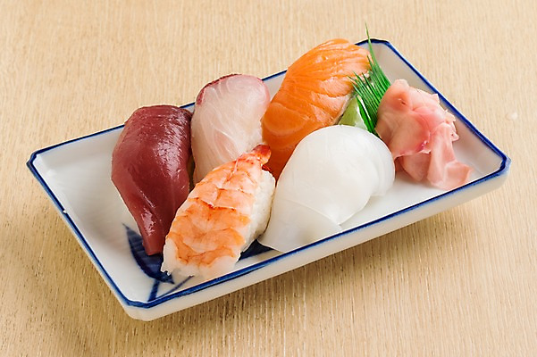 포토 JPG 접시 음식 실내 근접촬영 사람없음 초밥 일본음식 국내포토 식기 뷰포인트 내부 파일형식