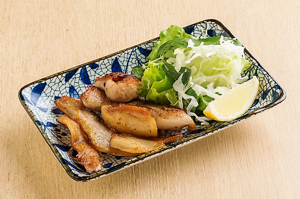 포토 JPG 접시 음식 실내 근접촬영 사람없음 항정살 일본음식 국내포토 식기 뷰포인트 육류 내부 파일형식