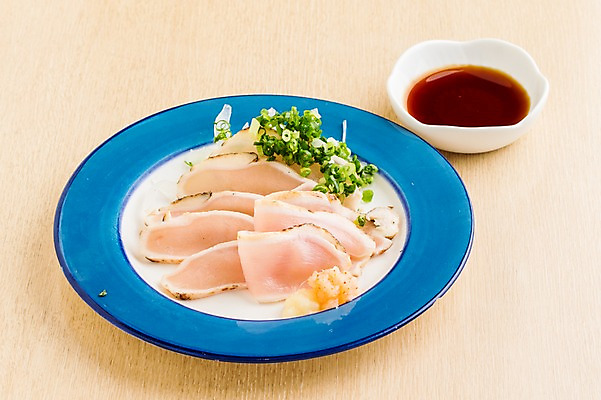 포토 JPG 접시 음식 실내 근접촬영 사람없음 생닭 일본음식 국내포토 식기 뷰포인트 내부 닭 파일형식