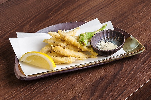 포토 JPG 접시 음식 실내 근접촬영 사람없음 튀김 빙어 일본음식 국내포토 식기 뷰포인트 내부 민물고기 파일형식