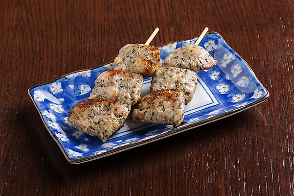 포토 JPG 접시 음식 실내 근접촬영 사람없음 일본음식 야키토리 국내포토 식기 뷰포인트 내부 꼬치 파일형식