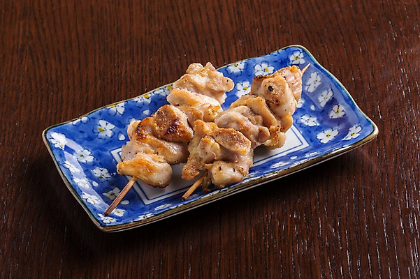 포토 JPG 접시 음식 실내 근접촬영 사람없음 일본음식 야키토리 국내포토 식기 뷰포인트 내부 꼬치 파일형식