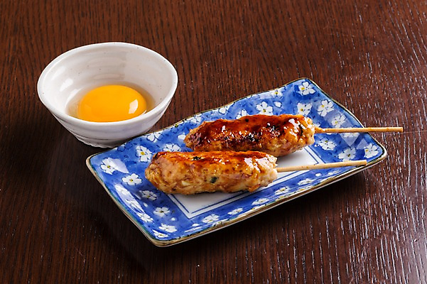 포토 JPG 접시 음식 실내 근접촬영 사람없음 날계란 일본음식 야키토리 국내포토 식기 뷰포인트 내부 계란 꼬치 파일형식