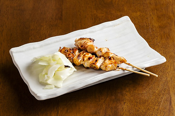 포토 JPG 접시 음식 실내 근접촬영 사람없음 일본음식 야키토리 국내포토 식기 뷰포인트 내부 꼬치 파일형식