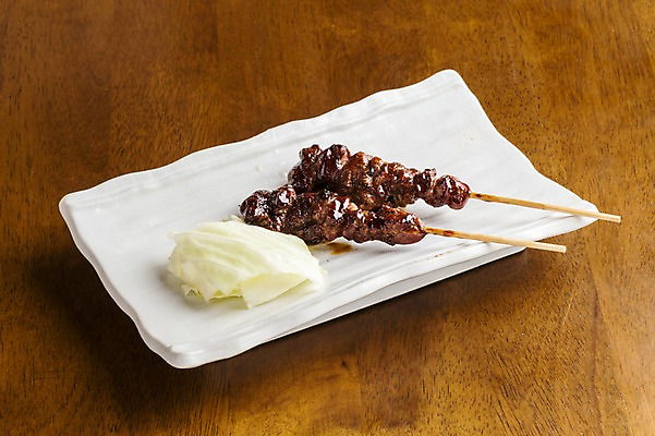 포토 JPG 접시 음식 실내 근접촬영 사람없음 일본음식 야키토리 국내포토 식기 뷰포인트 내부 꼬치 파일형식