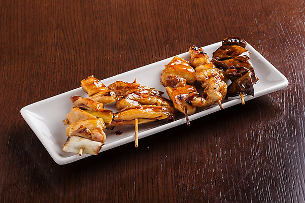 포토 JPG 접시 음식 실내 근접촬영 사람없음 모듬꼬치 일본음식 야키토리 국내포토 식기 뷰포인트 내부 꼬치 파일형식