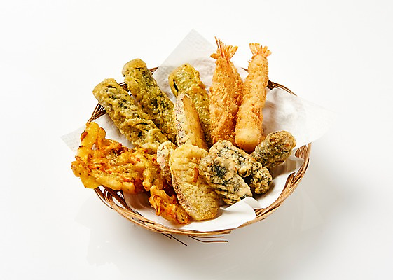 포토 JPG 그릇 접시 음식 디저트 사람없음 튀김 안주 야식 새우튀김 김말이 모듬튀김 국내포토 식기 새우 파일형식