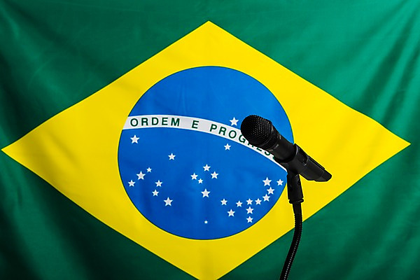 포토 JPG 나라 상징 사람없음 세계 글로벌 깃발 남아메리카 국기 마이크 브라질 국내포토 음향기기 아메리카 파일형식