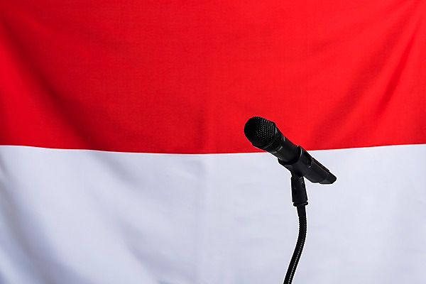 포토 JPG 나라 아시아 상징 사람없음 세계 글로벌 깃발 국기 마이크 인도네시아 국내포토 음향기기 파일형식