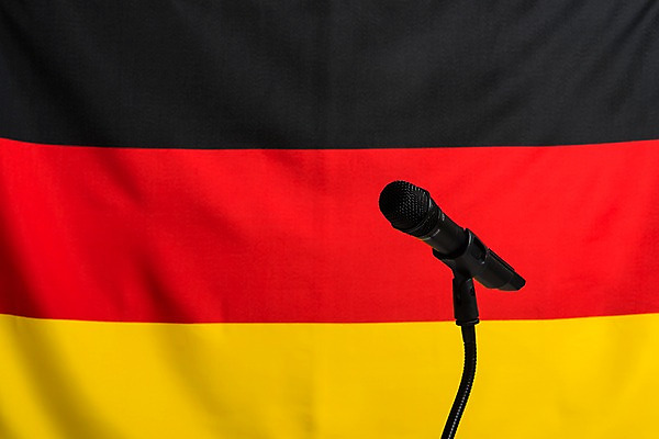 포토 JPG 유럽 나라 상징 독일 사람없음 세계 글로벌 깃발 국기 마이크 국내포토 음향기기 파일형식