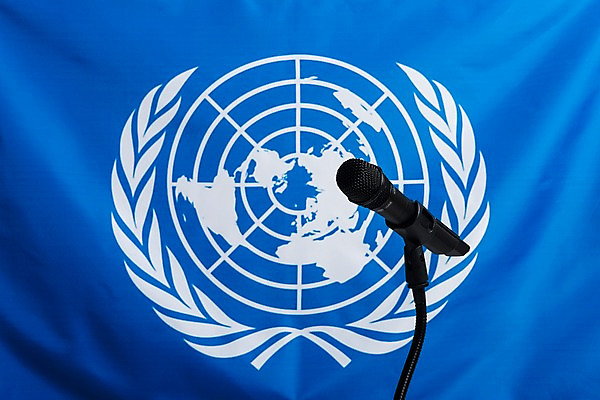 포토 JPG 상징 사람없음 세계 글로벌 평화 깃발 마이크 국제연합 국내포토 음향기기 컨셉 경제 파일형식