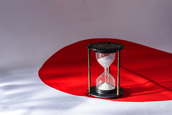 포토 JPG 나라 아시아 상징 사람없음 세계 글로벌 일본 깃발 국기 모래시계 국내포토 모래 시계 파일형식