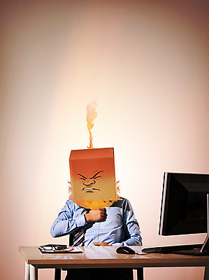 PSD 편집이미지 남자 회사 스트레스 직장 한명 앉기 상반신 성인 앞모습 30대 컴퓨터 분노 책상 답답함 성인남자한명만 이미지편집 1 감정 뷰포인트 가구 비즈니스 모션 사람 장년 전자제품 감각 남자한명만 성인남자만 파일형식