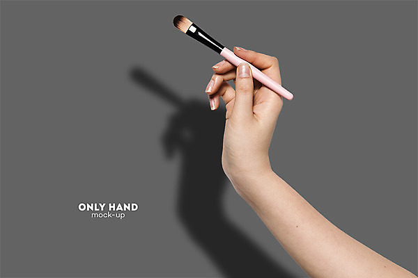 PSD 편집 편집이미지 손 여자 한손 그림자 한명 들기 손짓 신체부위 화장 뷰티 전단 합성 메이크업브러쉬 목업 이미지편집 1 모션 사람 붓 홍보물 파일형식