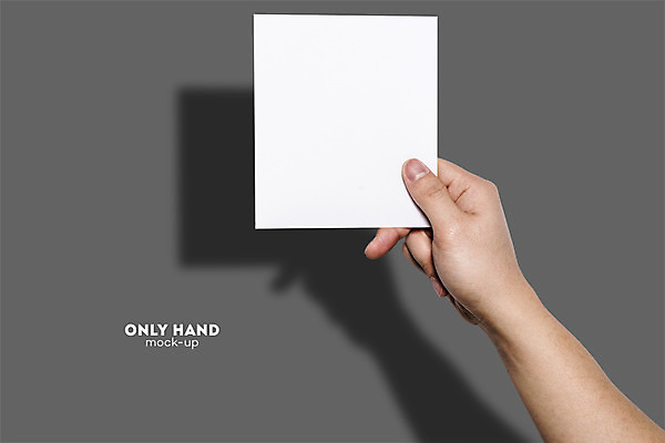 PSD 편집 편집이미지 손 남자 종이 사각프레임 프레임 한손 그림자 한명 들기 손짓 신체부위 메모지 전단 합성 엽서 목업 이미지편집 1 모션 사람 사각형 사무용품 편지 홍보물 파일형식