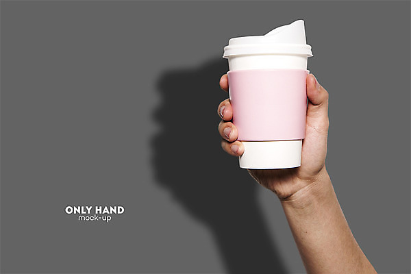 PSD 편집 편집이미지 손 남자 커피 한손 그림자 한명 들기 손짓 신체부위 잡기 종이컵 전단 합성 바리스타 테이크아웃컵 홀더 목업 이미지편집 직업 1 음료 모션 사람 컵 일회용 홍보물 파일형식