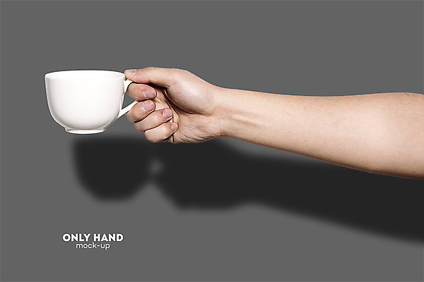 PSD 편집 편집이미지 손 남자 커피 한손 그림자 한명 들기 손짓 신체부위 컵 머그컵 커피잔 전단 합성 바리스타 아메리카노 에스프레소 목업 이미지편집 직업 1 식기 음료 모션 잔 사람 홍보물 파일형식