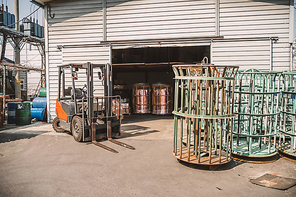 포토 JPG 산업 교통수단 공장 사람없음 야외 중장비 산업현장 엔진 지게차 제조업 국내포토 교통 공업 산업장비 파일형식