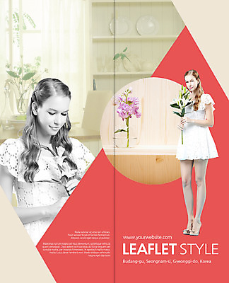 PSD 서양인 템플릿 편집 표지디자인 북디자인 출판디자인 여자 표지 리플렛 2단접지 북커버 서기 들기 팜플렛 성인 두명 꽃병 이미지템플릿 외국인 꽃 모션 사람 파일형식