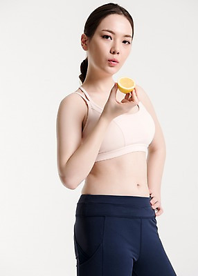 포토 JPG 스튜디오촬영 여자 허리손 포즈 실내 건강 한명 서기 들기 손짓 상반신 20대 성인 옆모습 운동복 운동 건강관리 헬스 한국인 레몬 레몬디톡스 성인여자한명만 국내포토 1 옷 뷰포인트 과일 모션 관리 사람 동양인 청년 내부 여자한명만 성인여자만 파일형식 디톡스