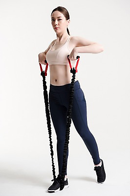 포토 JPG 스튜디오촬영 전신 여자 포즈 운동화 실내 건강 한명 서기 손짓 20대 성인 옆모습 운동복 운동 건강관리 헬스 한국인 튜빙밴드 성인여자한명만 국내포토 1 옷 뷰포인트 신발 모션 관리 사람 동양인 청년 내부 여자한명만 성인여자만 파일형식