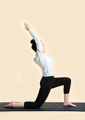 포토 JPG 스튜디오촬영 전신 응시 여자 포즈 요가 실내 건강 한명 20대 성인 옆모습 운동복 운동 건강관리 헬스 한국인 요가자세 매트 성인여자한명만 국내포토 1 웰빙 시선 옷 뷰포인트 관리 사람 동양인 청년 내부 여자한명만 성인여자만 파일형식