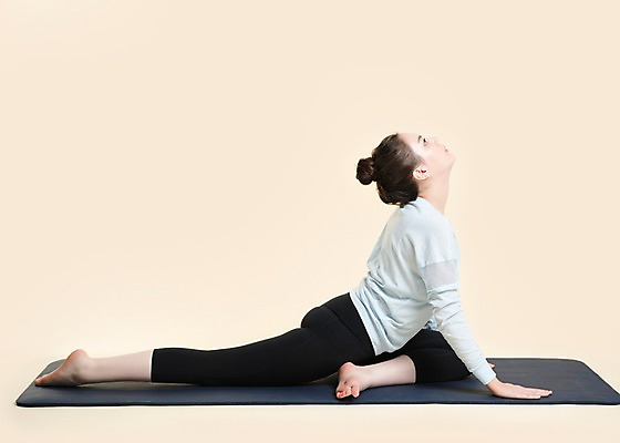 포토 JPG 스튜디오촬영 전신 응시 여자 포즈 요가 실내 건강 한명 20대 성인 옆모습 운동복 운동 건강관리 헬스 한국인 요가자세 매트 성인여자한명만 국내포토 1 웰빙 시선 옷 뷰포인트 관리 사람 동양인 청년 내부 여자한명만 성인여자만 파일형식