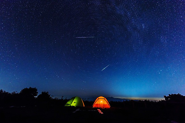 포토 JPG 별 야경 자연 밤하늘 한국 텐트 사람없음 야외 캠핑 야간 유성 천체관측 페르세우스 국내포토 자연요소 아시아 하늘 레저 캠핑도구 생태계 관측 그리스로마신화 파일형식 풍경_경치