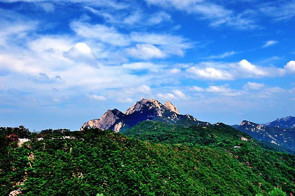 포토 JPG 주간 구름 자연 하늘 바위산 산 한국 풍경 사람없음 야외 북한산 국내포토 자연요소 아시아 돌산 생태계 파일형식 고양