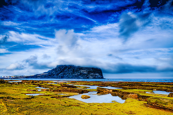 포토 JPG 주간 구름 자연 하늘 한국 풍경 해변 사람없음 야외 관광지 제주도 성산일출봉 국내포토 자연요소 아시아 바다 여행 생태계 서귀포 파일형식