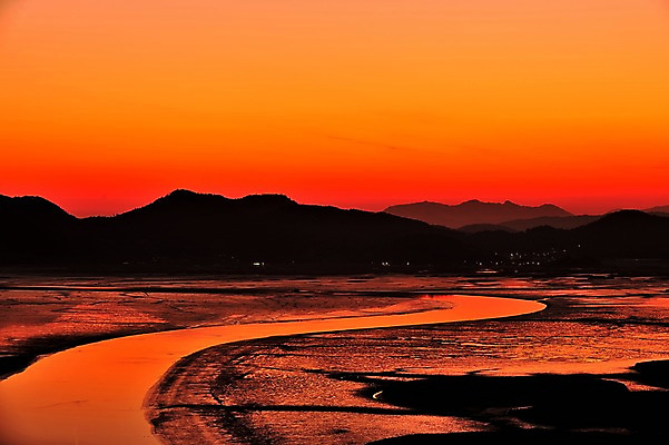 포토 JPG 실루엣 바다 자연현상 자연 산 한국 풍경 사람없음 야외 노을 일몰 순천만 국내포토 자연요소 아시아 촬영기법 습지 생태계 순천 파일형식
