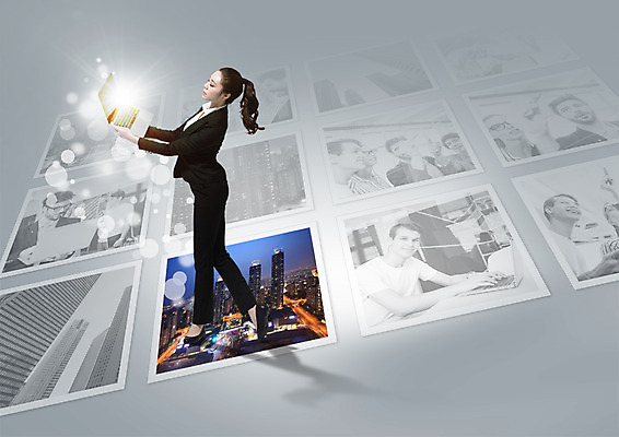 PSD 서양인 편집 편집이미지 여자 남자 비즈니스 회의 들기 빌딩 여러명 20대 성인 노트북 한국인 비즈니스맨 비즈니스우먼 야간 탈출 사진틀 이미지편집 자연요소 외국인 다수 컨셉 모션 틀 사람 동양인 청년 건물 전자제품 직장인 파일형식