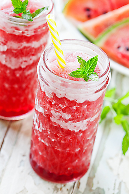 포토 JPG 해외이미지 계절 음료 음식 과일 수박 건강 빨대 사람없음 야외 목재 빨간색 초록색 컬러풀 냉동 얼음 검은색 주스 흰색 신선 칵테일 항아리 닫기 달콤 설탕 민트 허브 유기농 심플 내추럴 셔벗 스무디 옛날 채식주의자 핸드메이드 해외202004 해외포토 자연요소 나무 식물 웰빙 컬러 재료 모션 디저트 주류 도자기 맛 채식 파일형식 이미지허브