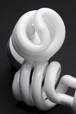 포토 JPG 해외이미지 주간 전구 자연 유리 조명 나선형 사람없음 빛 햇빛 금속 힘 에너지 램프 절약 구부린 사진사 노려봄 고립 필라멘트 해외202004 해외포토 자연요소 컨셉 무늬 모션 재질 표정 태양 작가 생태계 파일형식 이미지허브