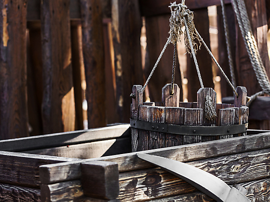 포토 JPG 해외이미지 모양 음료 주택 프레임 사람없음 목재 물 농가 농장 금속 수확 골동품 시골 구멍 막대기 중세 양동이 복고 원시시대 구식 옛날 해외202004 해외포토 자연요소 나무 농업 재료 재질 건물 역사 파일형식 이미지허브