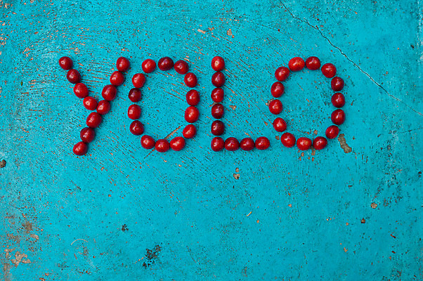 포토 JPG 해외이미지 백그라운드 컨셉 텍스트 사람없음 단어 청춘 체리 자르기 편지 O L Y 속담 약어 생존 유일 해외202004 해외포토 문자 알파벳 과일 모션 파일형식 이미지허브