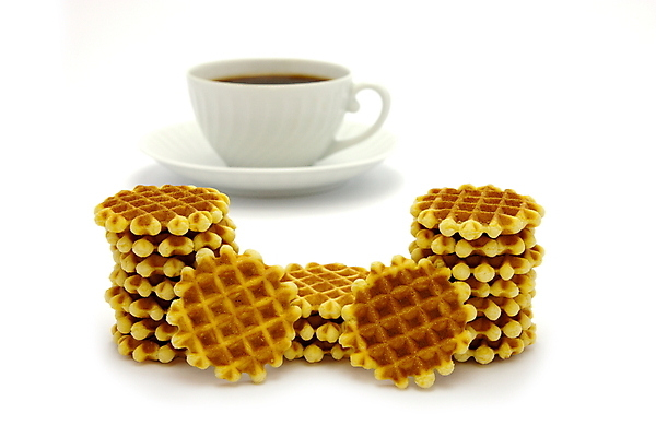 포토 JPG 해외이미지 그릇 접시 커피 음료 탁자 디저트 손잡이 사람없음 컵 갈색 쌓기 쿠키 식당 숟가락 카페 빵집 우유 흰색 신선 뜨거움 달콤 설탕 컵받침 상쾌 카푸치노 에스프레소 점심식사 단절 라떼 백자 페스츄리 해외202004 해외포토 식기 감정 음식 빵 컬러 가구 모션 유제품 수저 상점 식사 도자기 맛 받침대 파일형식 이미지허브