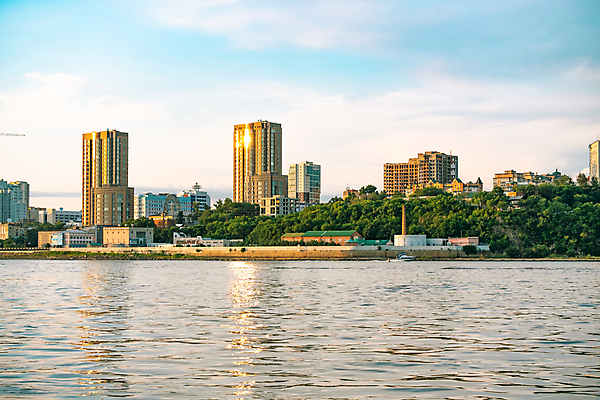 포토 JPG 해외이미지 나무 디자인 아시아 종교 여행 백그라운드 건축양식 자연 하늘 부동산 새로움 풍경 사람없음 야외 건물 초록색 물 여름 파란색 강 도시풍경 성당 교회 맑음 황혼 일몰 흰색 도시 변화 러시아 멀리 동쪽 천연기념물 러시아인 해외202004 해외포토 자연요소 서양인 식물 건축물 계절 건축 유럽 나라 컬러 컨셉 종교건축 날씨 노을 재산 방향 생태계 파일형식 이미지허브