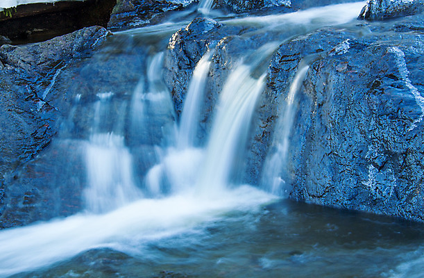 포토 JPG 해외이미지 겨울 자연 노르웨이 사람없음 야외 초록색 물 파란색 강 햇빛 냉동 얼음 젖음 흐름 흰색 개울 작음 속도 그림 암초 셔터 해외202004 해외포토 자연요소 계절 유럽 컬러 컨셉 태양 크기 생태계 파일형식 이미지허브