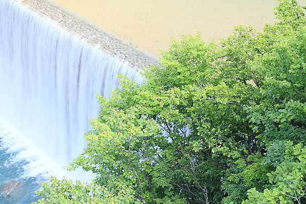 포토 JPG 해외이미지 나무 자연 사람없음 야외 목재 초록색 물 일본 폭포 신선 개울 내추럴 해외202004 해외포토 자연요소 식물 아시아 컬러 재료 강 생태계 파일형식 이미지허브